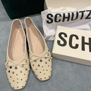Schutz Perla Stud Embellished Square Toe Ballet Flats 7.5B Beige White